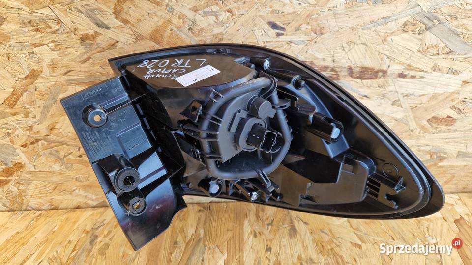 RENAULT CAPTUR LAMPA TYŁ TYLNA PRAWA ORYGINALNA Lampy tylne