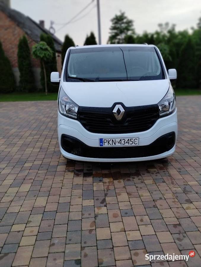 Renault Trafic III 2017r niski przebieg garażowany Stare Miasto