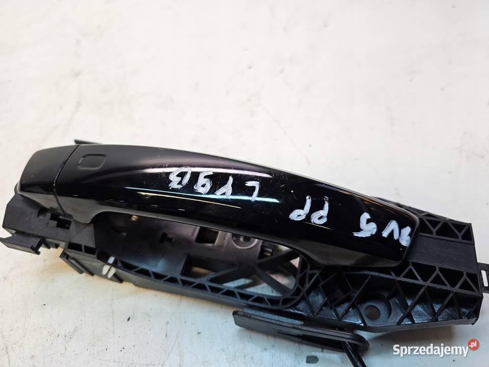 KLAMKA PRAWY TYŁ AUDI A3 8V Q3 F3 8V0839885 LY9B Przystajń