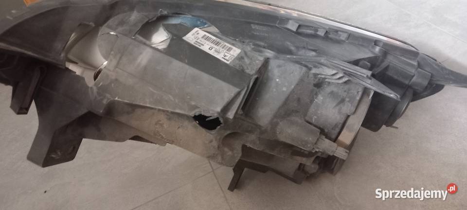 Peugeot partner 2015 lampy przednie przód Rok produkcji 2015