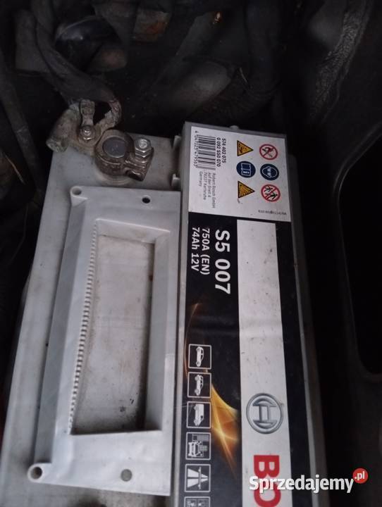 Akumulator Bosch 74 Ah 750 A sprzedam