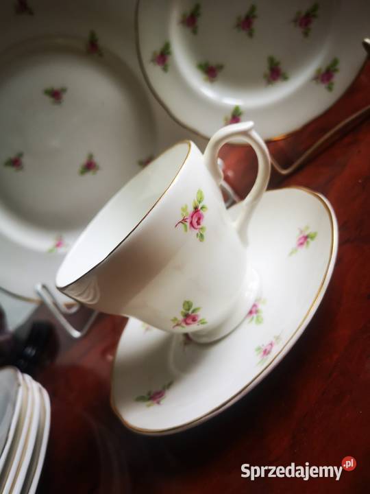 Filiżanka z talerzykiem deserowym i dużym pomorskie