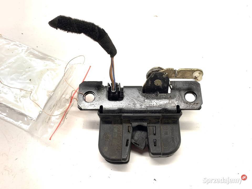 ZAMEK KLAPY TYŁ VW PASSAT B5 FL Kombi 3B9827505E podkarpackie