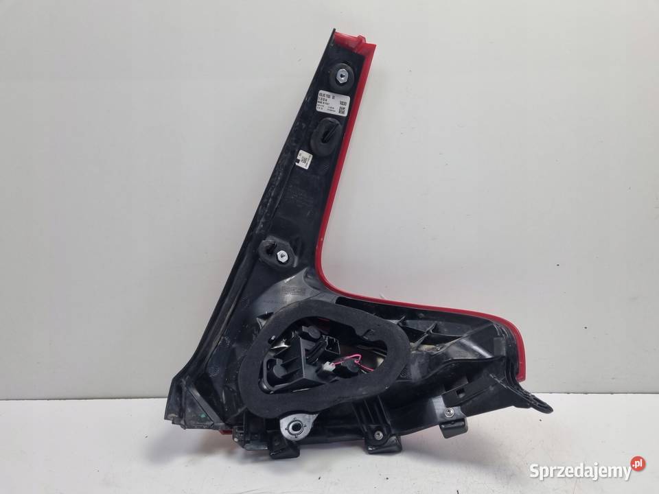 Volvo V40 II 1216r TYLNIA TYLNA LAMPA LEWA lewy lubelskie