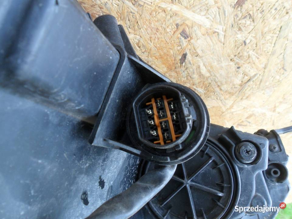 REFLEKTOR LAMPA LEWY PRZÓD HYUNDAI IX20 Nowy Tomyśl