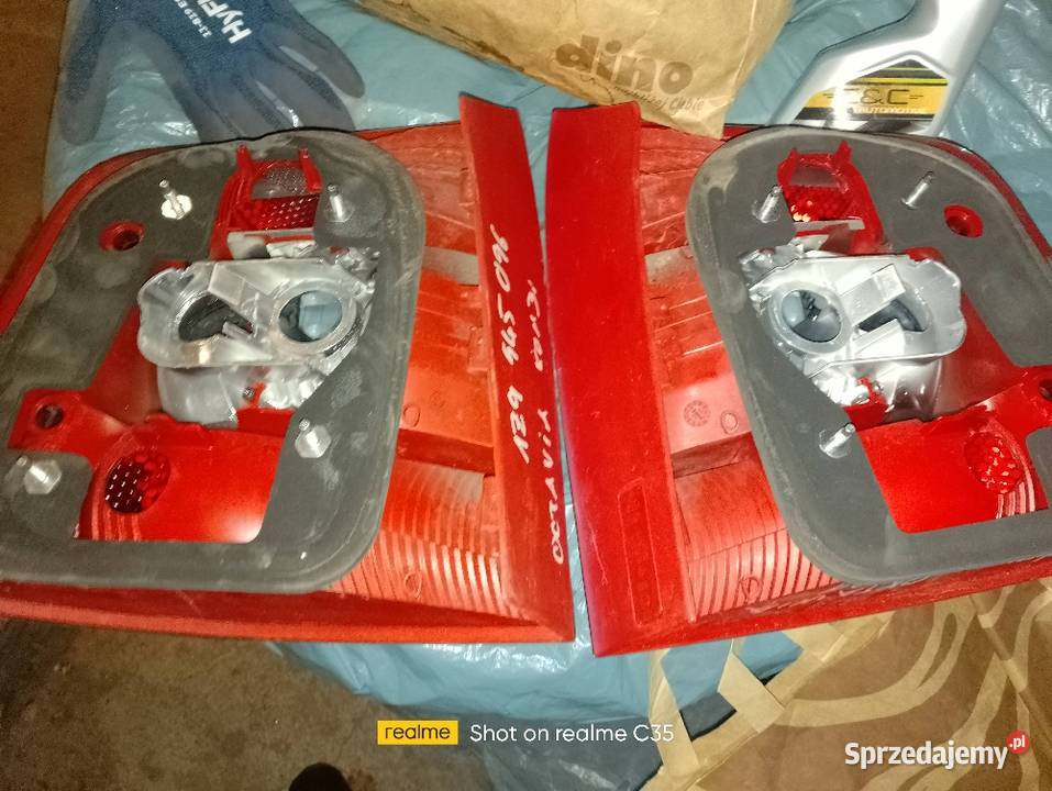 Lampy tył Skoda Octavia 2 2008 Gorzów Wielkopolski