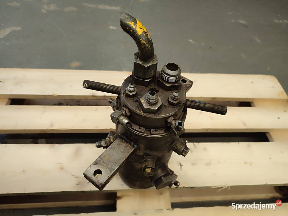 Kolumna obrotu 06345 JLG 660 Wilkowo