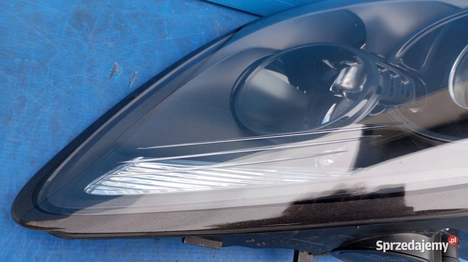 LAMPA PRAWY PRZÓD IGŁA CIEMNA PORSCHE 981 osobowe Nowy Tomyśl