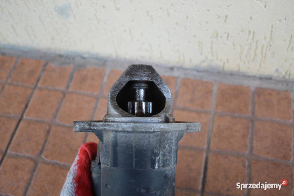 ROZRUSZNIK OPEL CORSA D 10 93189228 osobowe sprzedam