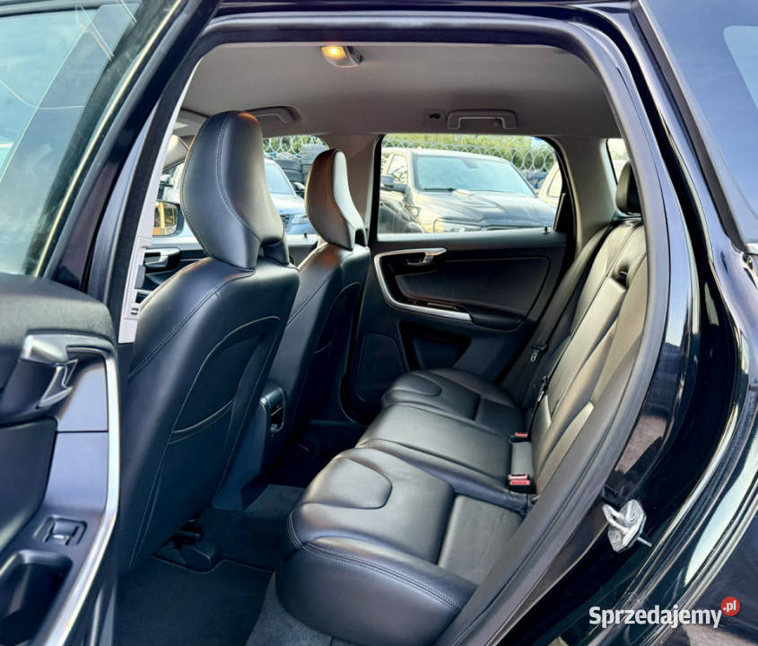 Volvo XC 60 FLSummumSerwis ASOGwarancja I reflektory ksenonowe XC 60 Kamienna Góra