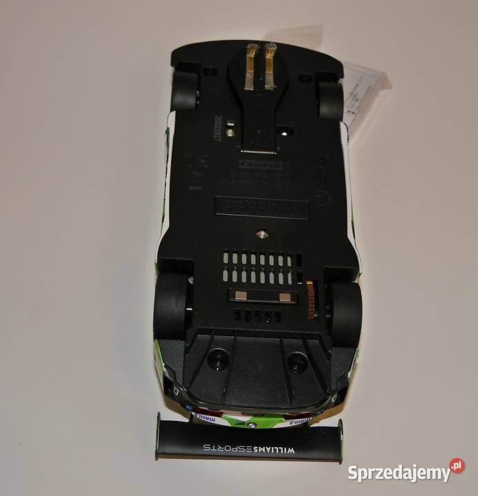 Carrera Digital 124 BMW M4 GT3 Mahle Racing Team Wrocław