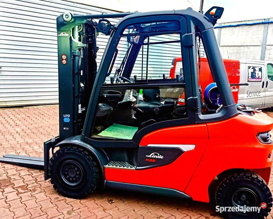Wózek widłowy nowy 3500 LPG Kabina Triplex regulowane widły sprzedam