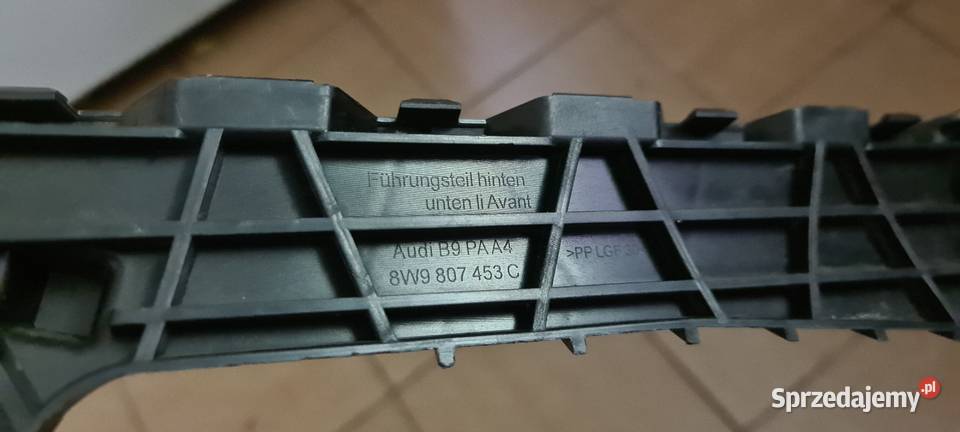 Ślizg zderzaka Audi A4 B9 8W0 tylny lewy avant Kraków sprzedam