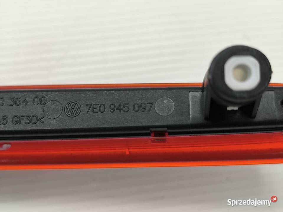 ŚWIATŁO STOP TYŁ W KLAPĘ NOWE ORGINAŁ VOLKSWAGEN Światła stop wielkopolskie
