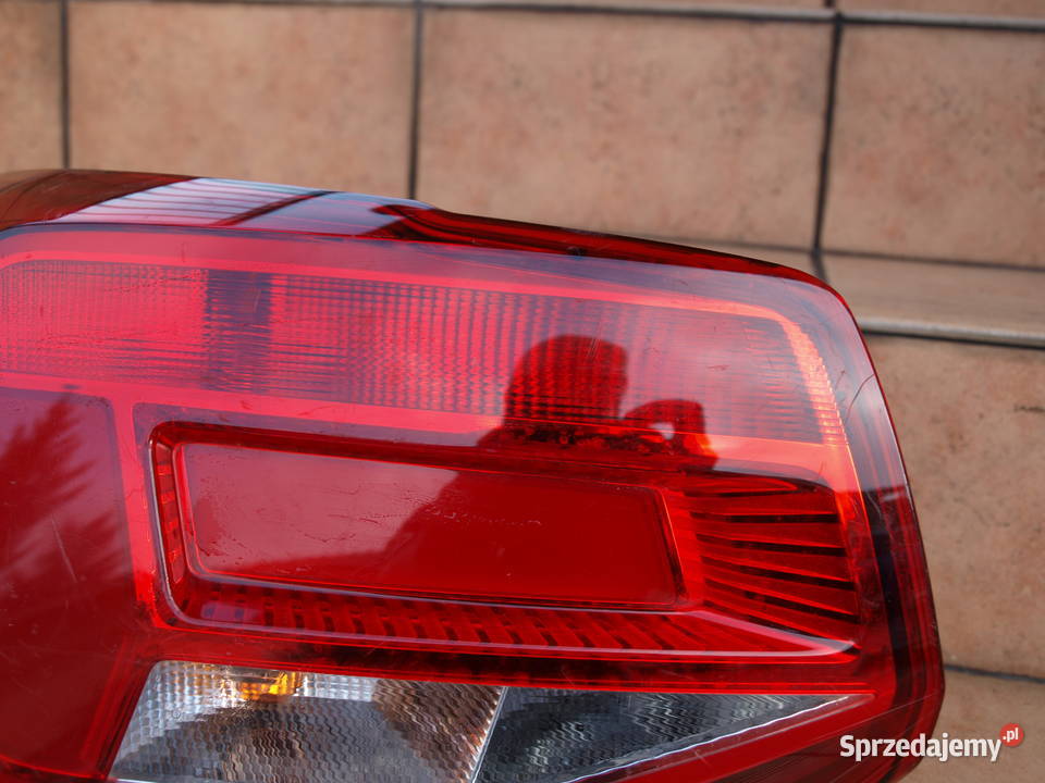 Audi Q2 lampa lewa tył 2016 2020r europa lampy tylne Kalisz