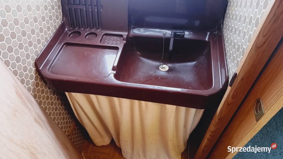 przyczepa kempingowa campingowa kemping DOMEK Międzybrodzie Bialskie