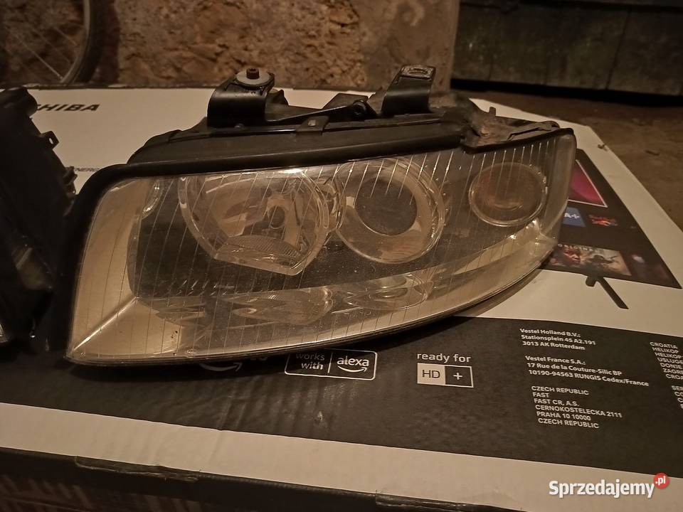 Lampy przód a4b6 Xenon osobowe Strzegom