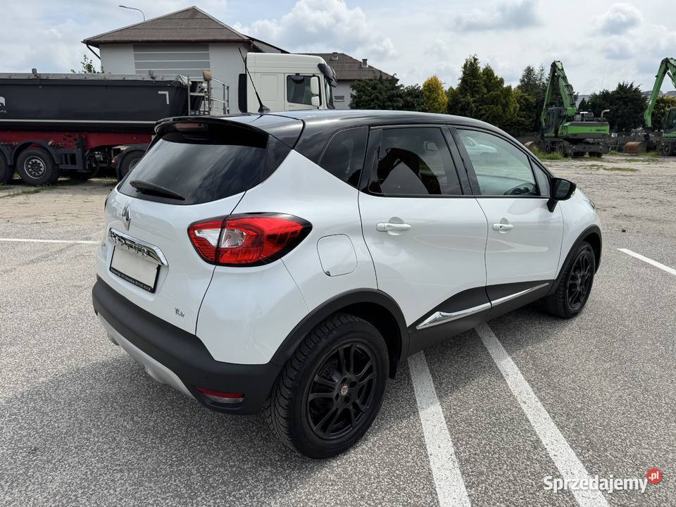 Renault Captur 12 BENZYNA Klimatronik Nawigacja światła LED Konin sprzedam