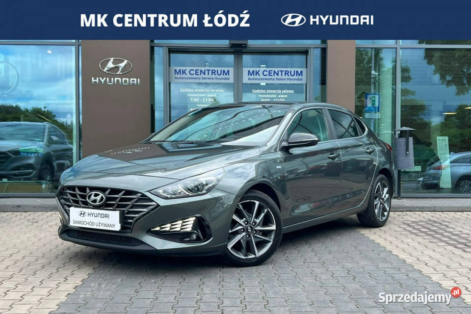 Hyundai i30 15 TGDI FASTBACK Smart 48V 7DCT aluminiowe felgi sprzedam