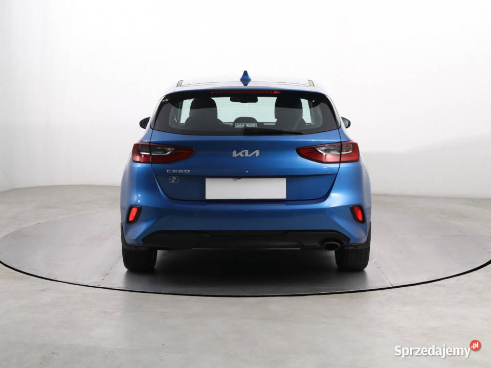 Kia Ceed 15 TGDI Rok produkcji 2021 Katowice