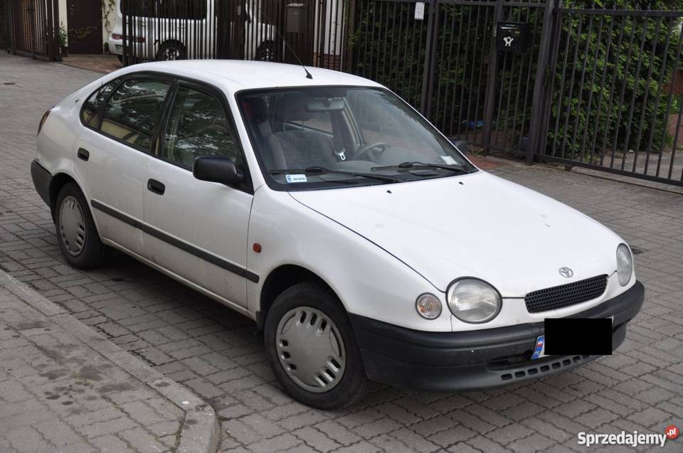 Toyota Corolla E11 Liftback 13 4EFE 86 benzyna 253000km mazowieckie Warszawa sprzedam