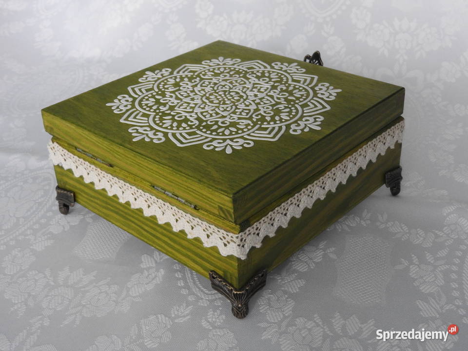 Szkatułka skrzynka na drobiazgi drewniane