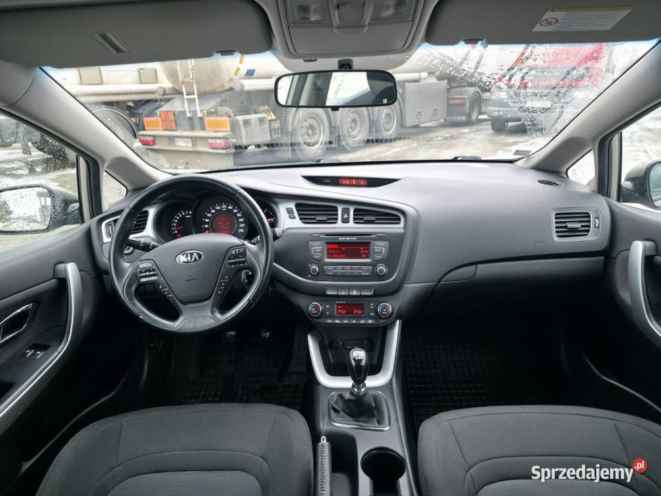 Kia Ceed 14 Benzyna Serwisowany Gwarancja Bogate czujnik zmierzchu Kia Piekoszów