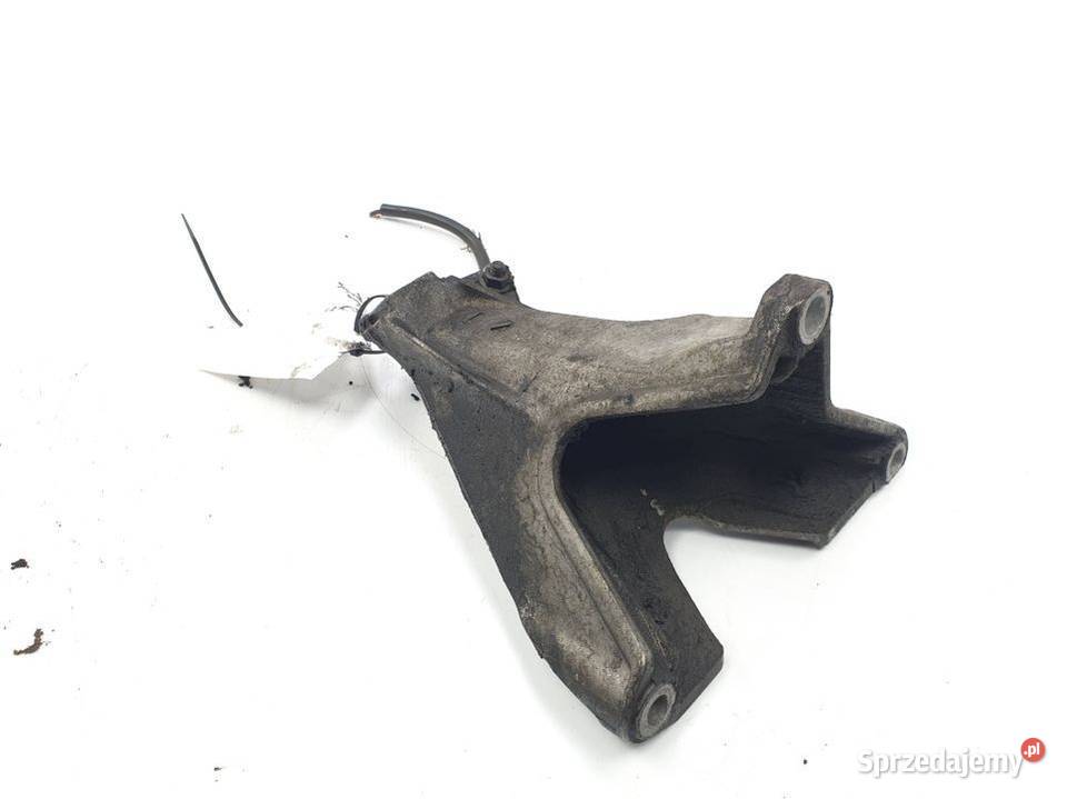 MOCOWANIE AUDI A4 B6 8E0199308D osobowe Pozostałe Lipno