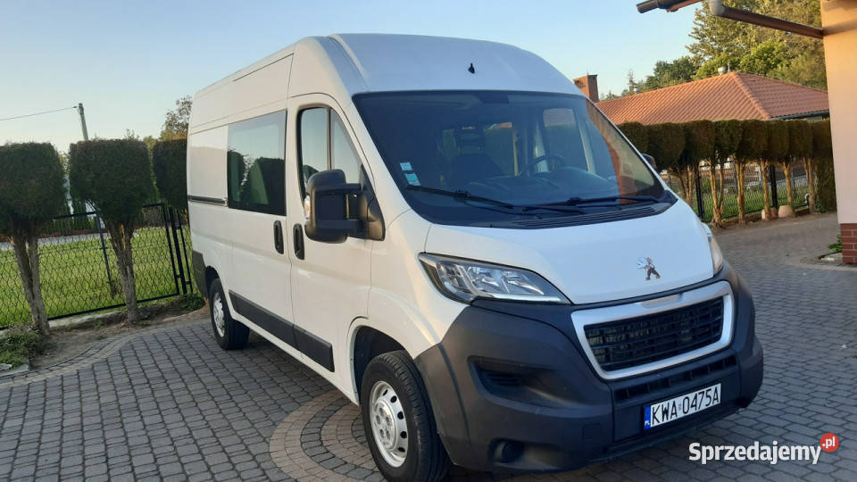 Peugeot Boxer 20 BlueHDi o mocy 110 L2H2 6osób centralny zamek Bachowice