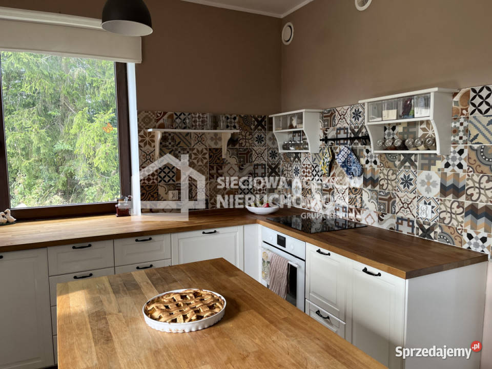 sprzedaży domu wolnostojącego Szymonka 820m2