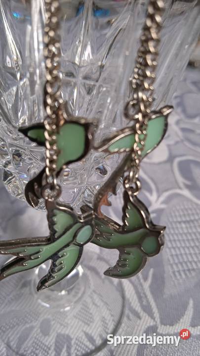 NOWE KOLCZYKI Z FRUWAJACYMI JASKÓŁKAMI posrebrzane Piła sprzedam