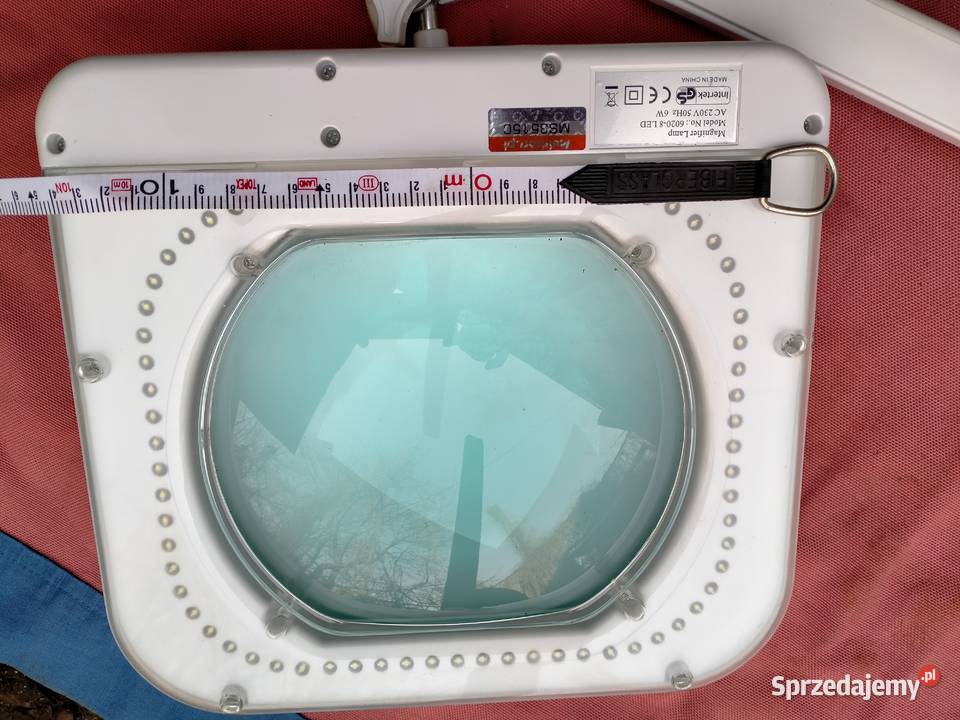 Wszechstronna ekonomiczna lupa z podświetleniem Legnica