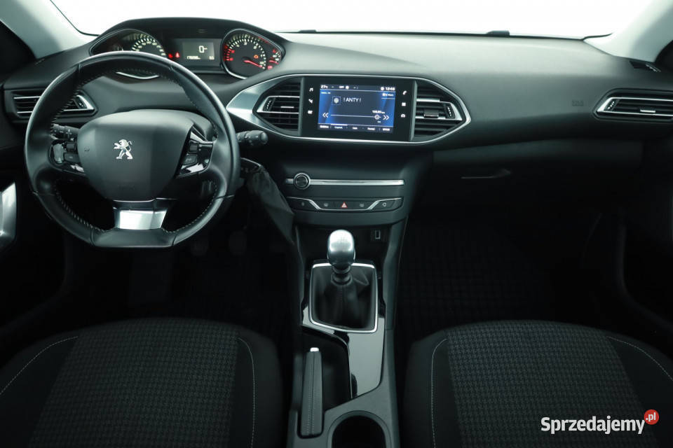 Peugeot 308 15 BlueHDi manualna
