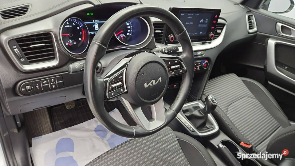 Kia Ceed 15 TGDI M Z Polskiego Salonu Faktura asystent pasa ruchu Warszawa