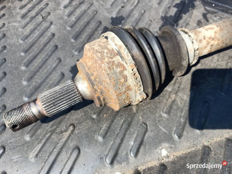 Półoś lewa peugeot 407 20 benzyna Szczecin