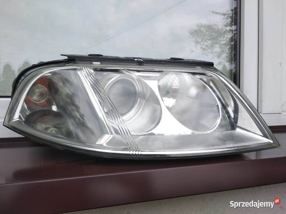 VW Passat B5 LIFT FL lampa przednia prawa