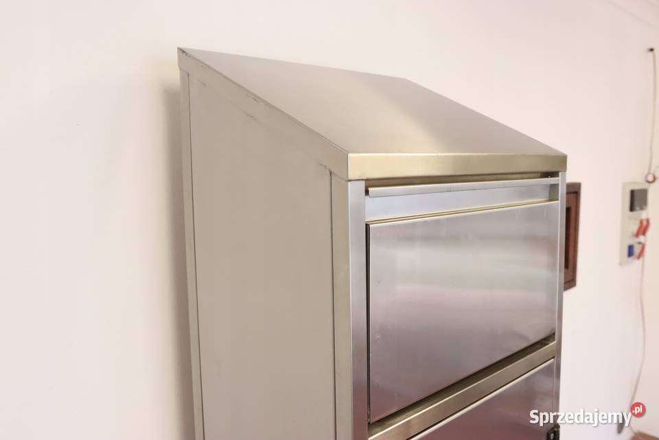 Szafa porządkowa magazynowa ze wsypem na odzież Góra