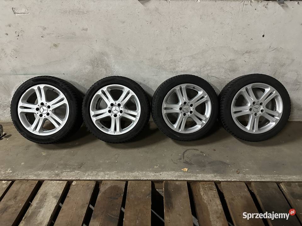 Mercedes W211 oryginalne alufelgi 17 nowe opony Narama