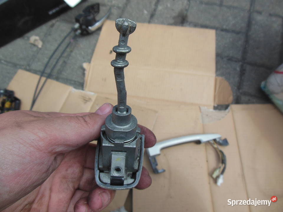 klamka drzwi lewy przód przednia lewa Swift VI Kozy