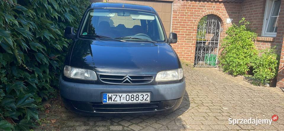 Citroen Berlingo 16 BGaz czarny Skarżysko-Kamienna