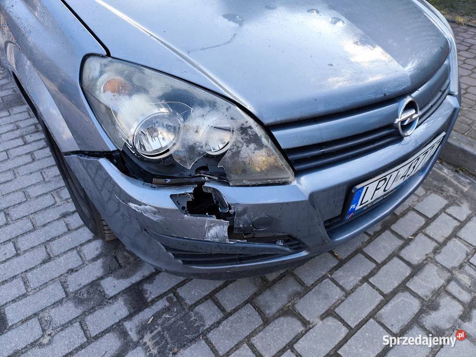 Opel Astra 17CDTI uszkodzony