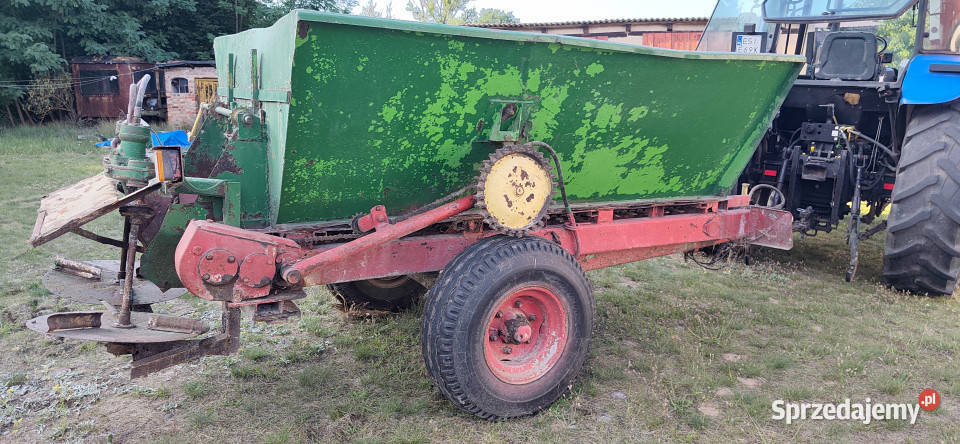 Rozrzutnik do wapna i nawozów