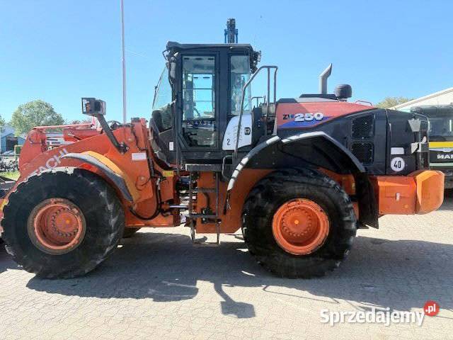 Ladowarka kolowa Hitachi ZW 2506 mazowieckie sprzedam