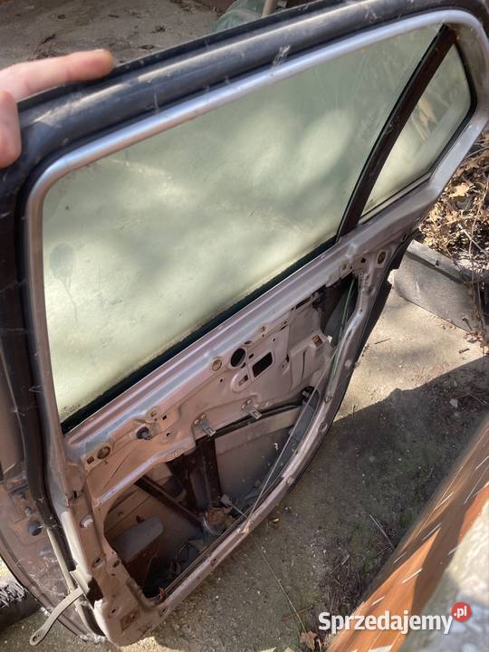 BMW E38 drzwi prawy tył dolnośląskie Domasław
