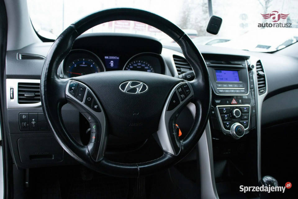 Hyundai i30 Salon Polska Zadbany16 CRDi 110 światła do jazdy dziennej mazowieckie Warszawa
