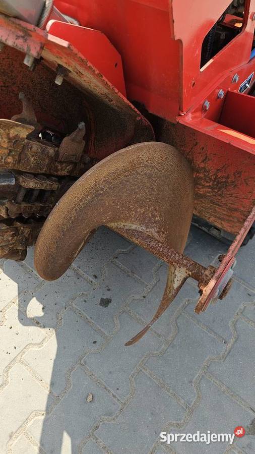 Koparka łańcuchowa Ditch Witch C24X 2017 Honda Sochaczew