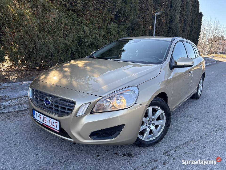 Volvo V60 16 Diesel Nowy Rozrząd Zamiana Raty welurowa tapicerka Zamość