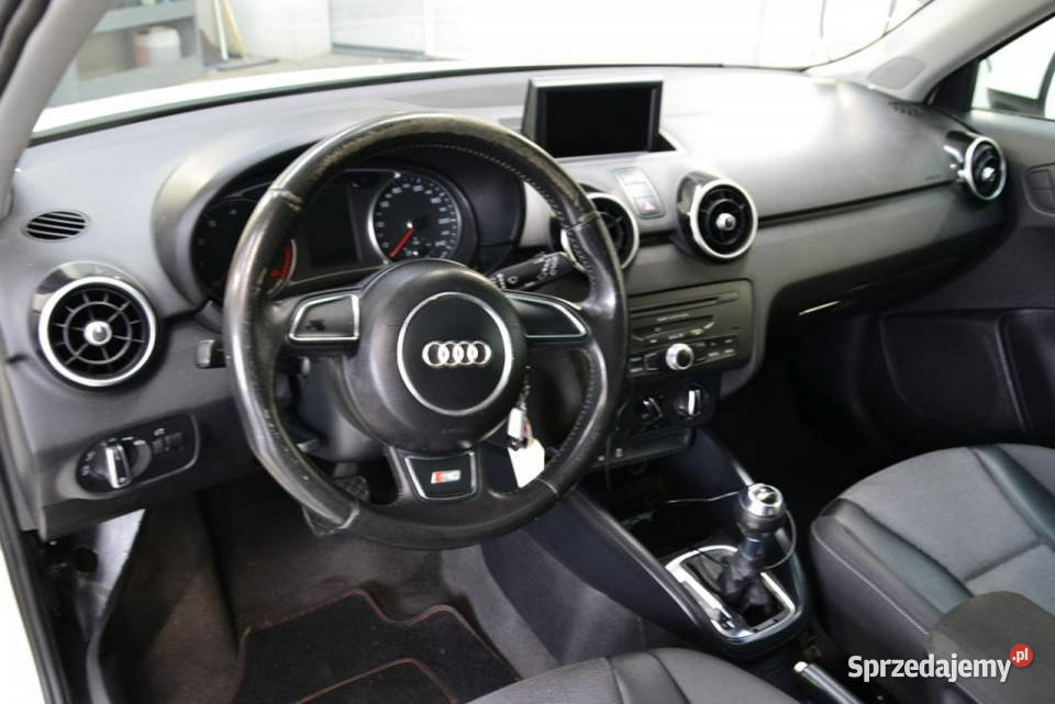 Audi A1 3drzwiowe 14 tfsi 122 SLINE klima xenon 2/3 Kęty