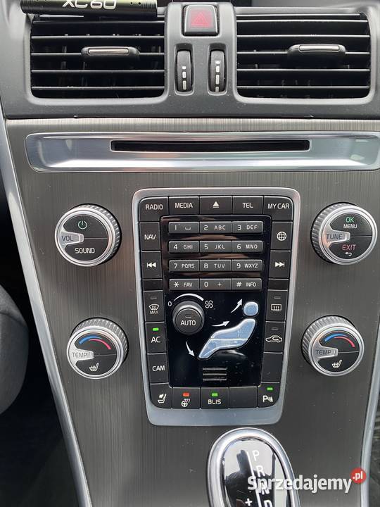 Volvo Xc60 T6 LPG 2016r światła do jazdy dziennej Kraśnik sprzedam