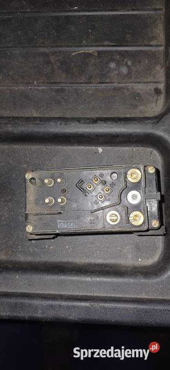 Mercedes W123 PRZEKAŹNIK ŚWIEC ŻAROWYCH Gać sprzedam